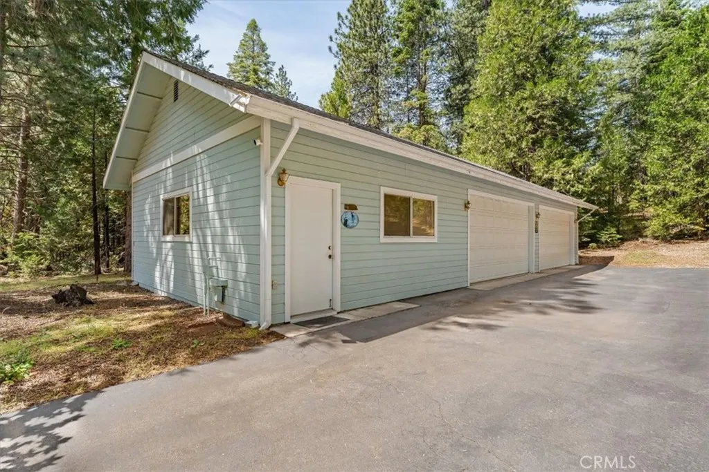 521 Pony Trail, Mount Shasta, CA 96067 - Photo 4 of 34, Mount Shasta, CA