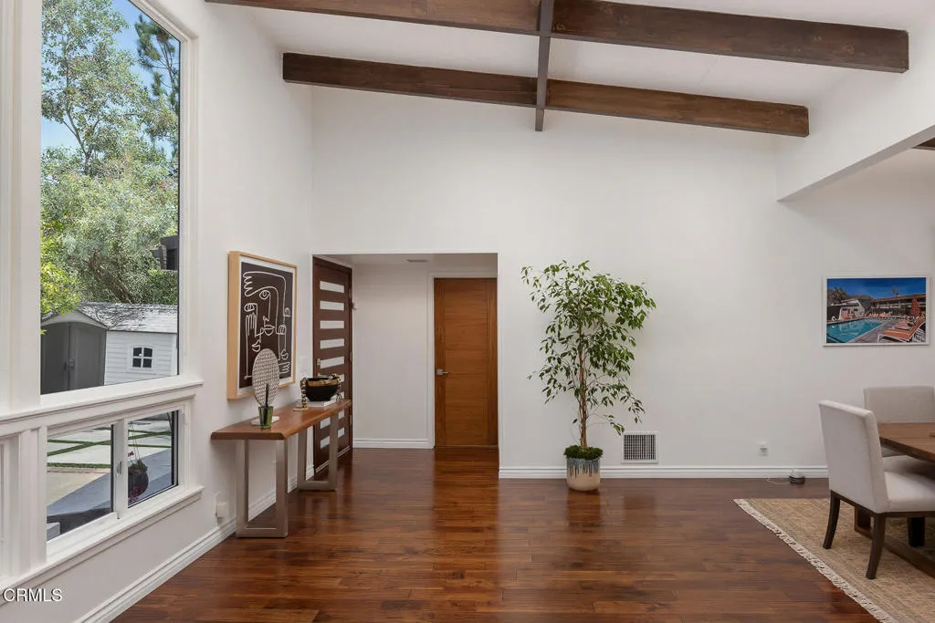 4528 El Camino Corto, La Canada Flintridge, CA 91011 - Photo 5 of 71, La Canada Flintridge, CA