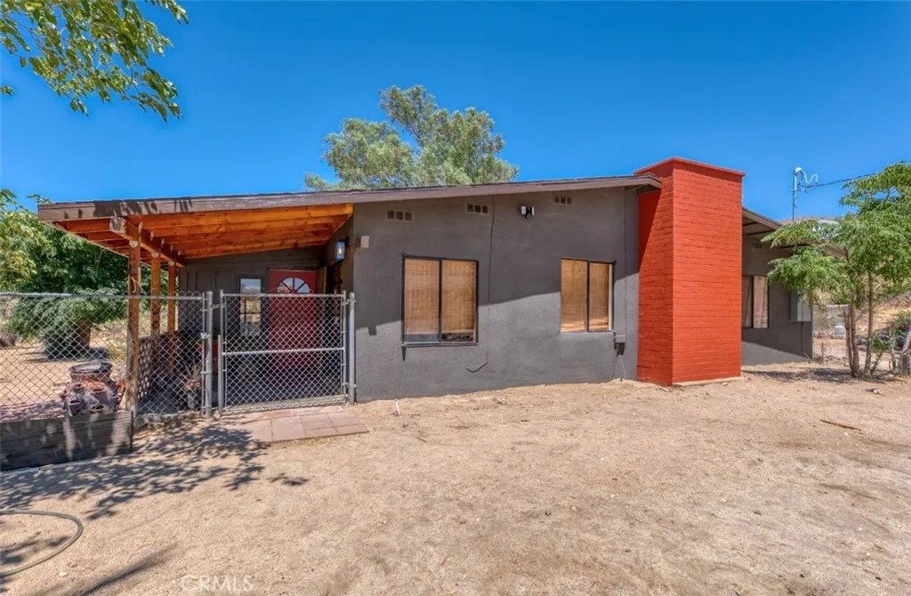 10344 San Gorgonio Avenue, Morongo Valley, CA 92256 - Photo 3 of 29, Morongo Valley, CA