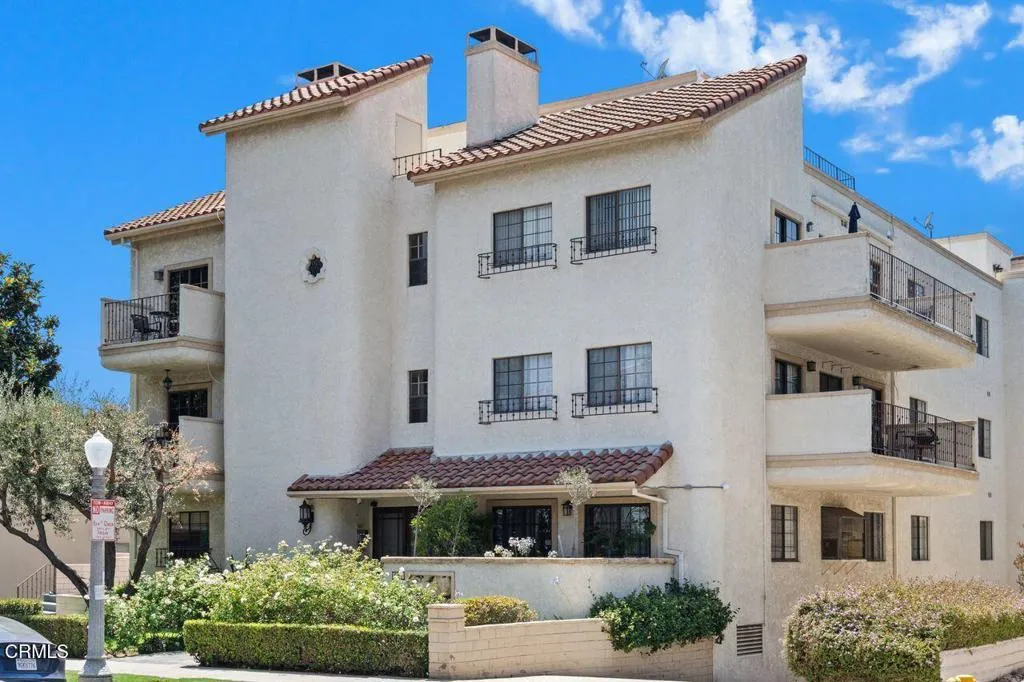 227 S Madison Avenue Unit 304, Pasadena, CA 91101 - Main photo, Pasadena, CA