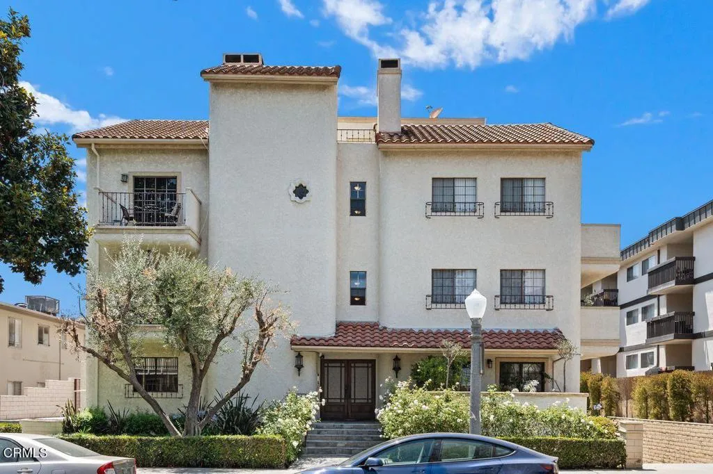 227 S Madison Avenue Unit 304, Pasadena, CA 91101 - Photo 2 of 40, Pasadena, CA