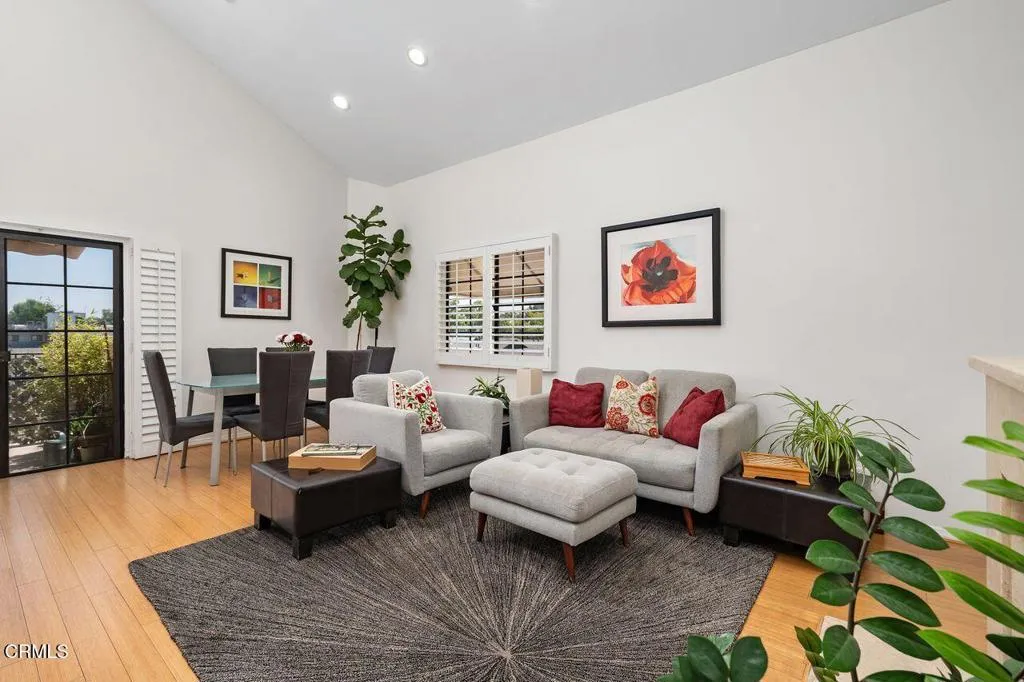 227 S Madison Avenue Unit 304, Pasadena, CA 91101 - Photo 5 of 40, Pasadena, CA