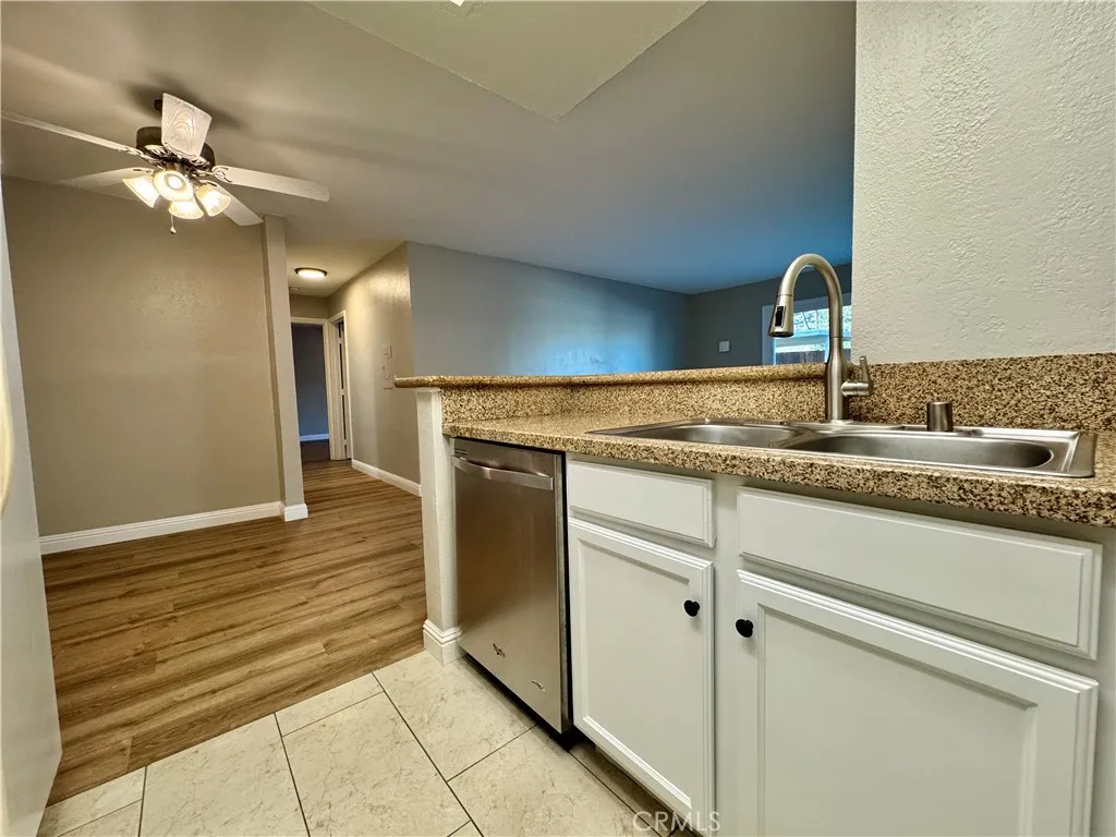 Photo #11: SW26137811 Listing: Photo #11