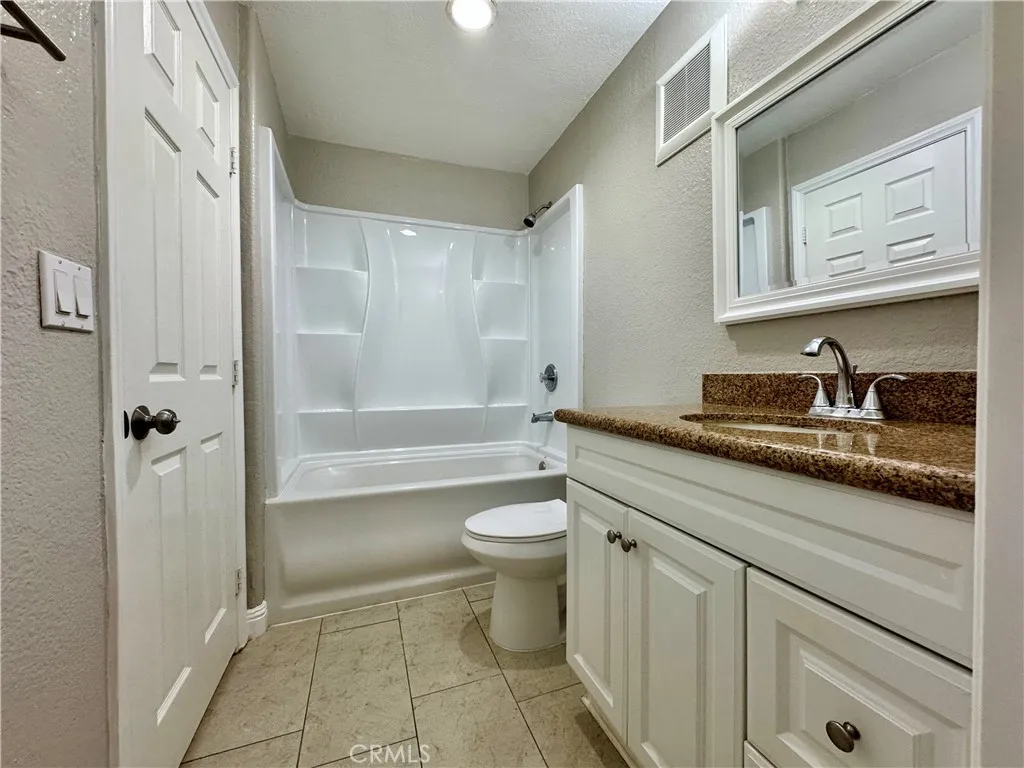 Photo #22: SW26137811 Listing: Photo #22