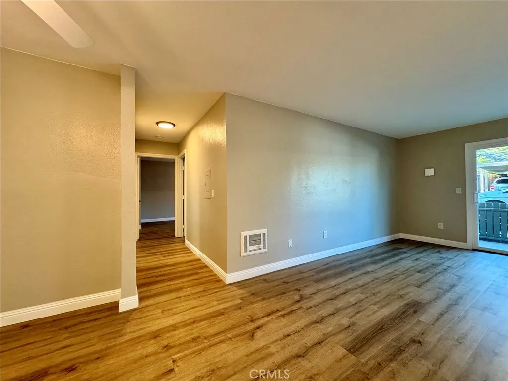 Photo #7: SW26137811 Listing: Photo #7