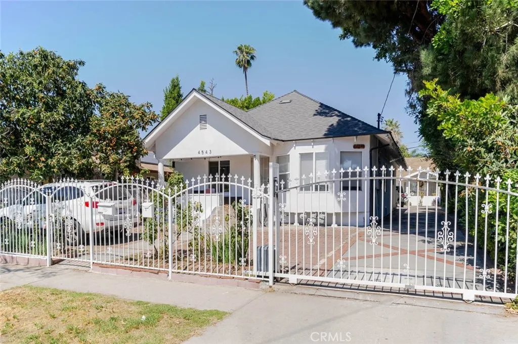 4541 Russell Avenue, Los Angeles, CA 90027 - Main photo, Los Angeles, CA