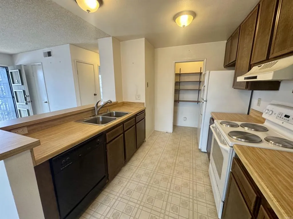 Photo #11: PTP2604816 Listing: Photo #11
