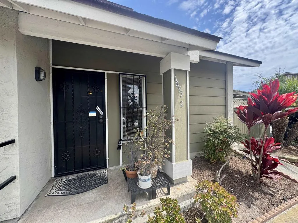6855 Bear River Row Unit 2, San Diego, CA 92139 - Main photo, San Diego, CA