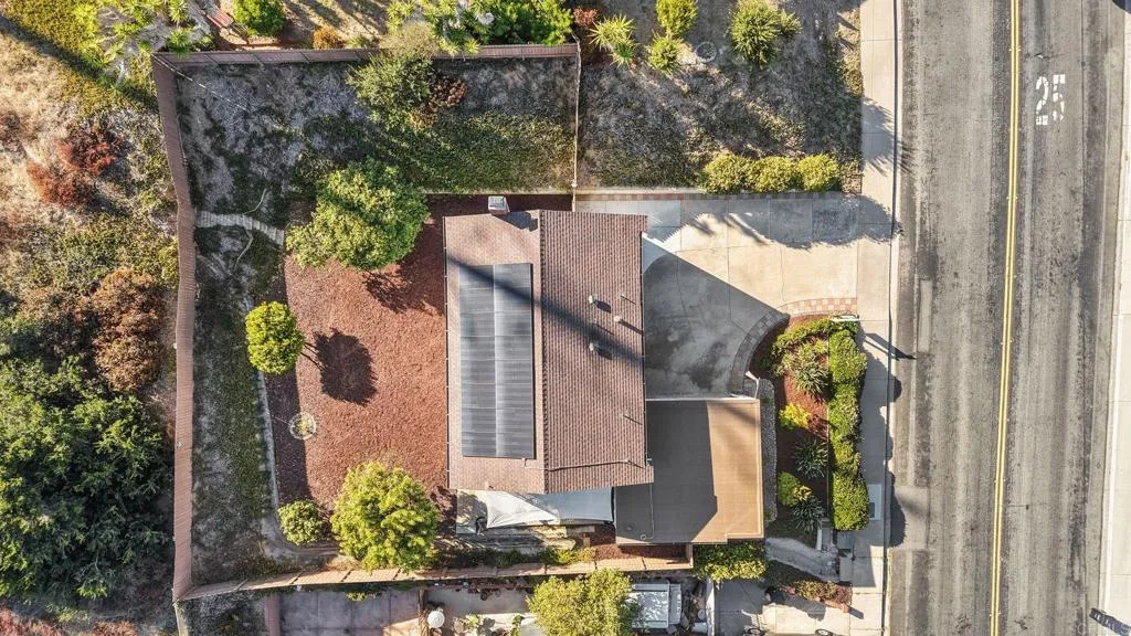 https://cdn.realtyfeed.com/cdn/127/306751822/b7a58c2d943d88390690490775ae60f6.webp