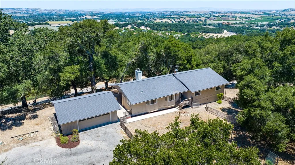 7905 San Gregorio Road, Atascadero, CA 93422 - Main photo, Atascadero, CA