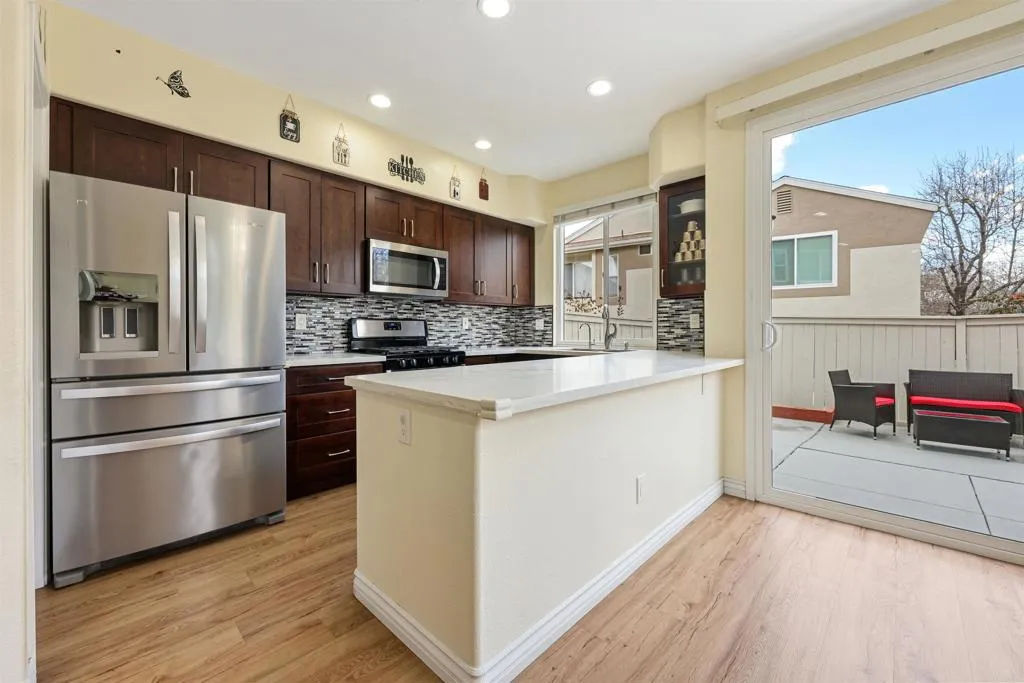 https://cdn.realtyfeed.com/cdn/127/306751832/0bdb2e5881e132e6a38f0b098d93d3eb.webp