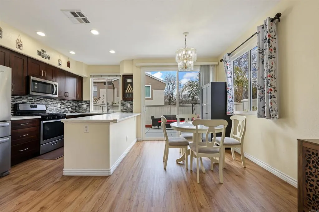 https://cdn.realtyfeed.com/cdn/127/306751832/5b80b90804d181a750f2ce925c95fa9e.webp