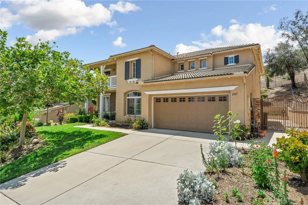 8587 Hunt Canyon, Corona, CA 92883 - Photo 3 of 45, Corona, CA