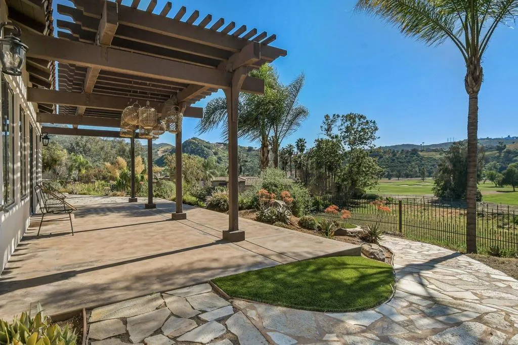 https://cdn.realtyfeed.com/cdn/127/306751836/184b17995f031f0e469b2479ea2612c8.webp