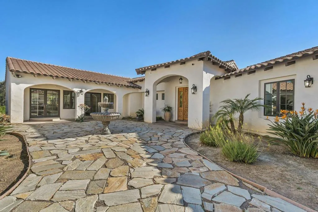 https://cdn.realtyfeed.com/cdn/127/306751836/38ee18f94ef29103ea105fd80198cd50.webp