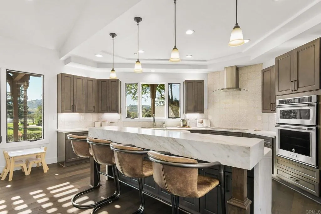 https://cdn.realtyfeed.com/cdn/127/306751836/79810e0d80e3be6e7ec7b6b9a5dfcb90.webp