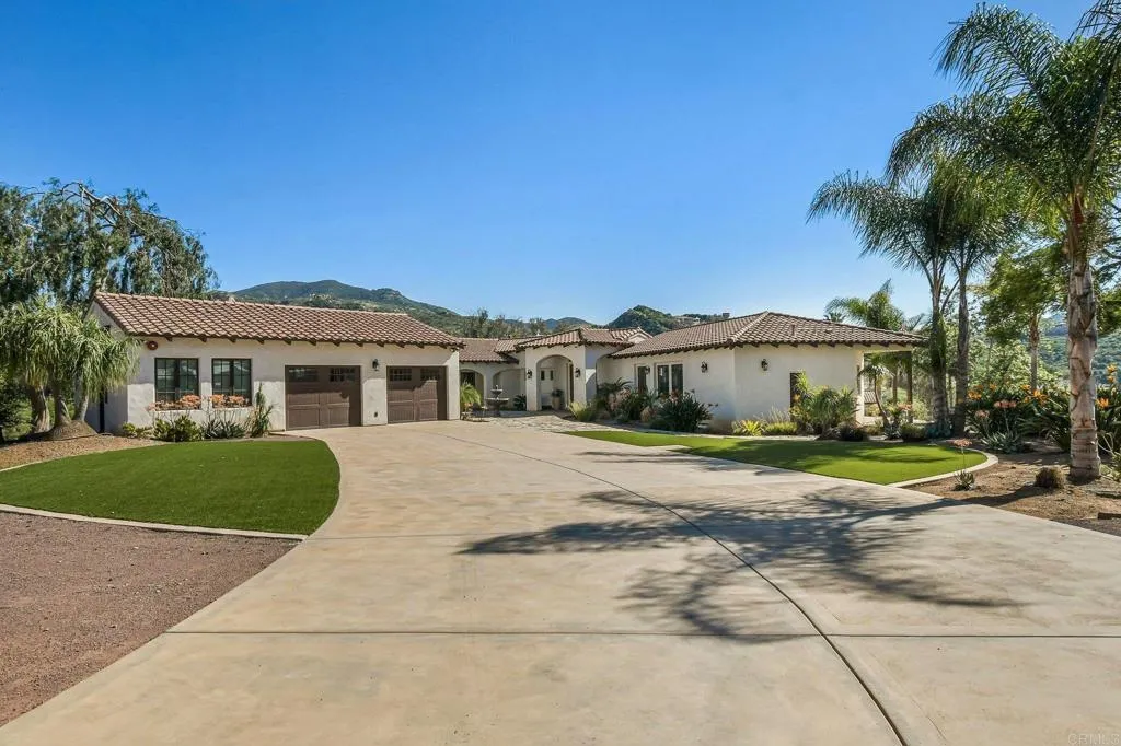 https://cdn.realtyfeed.com/cdn/127/306751836/83b4561c9f4b979f9a740e8387686f28.webp