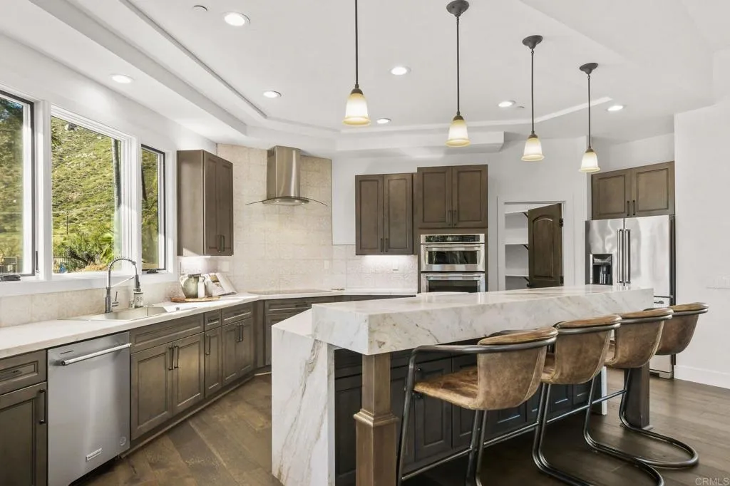 https://cdn.realtyfeed.com/cdn/127/306751836/b7d527d639164cbee623835e51fc84ce.webp