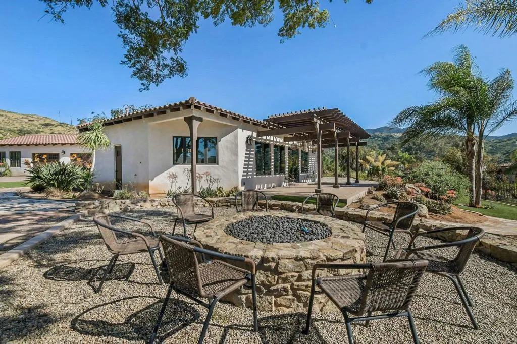https://cdn.realtyfeed.com/cdn/127/306751836/b91b12be7092554205069dcf43acf9dc.webp