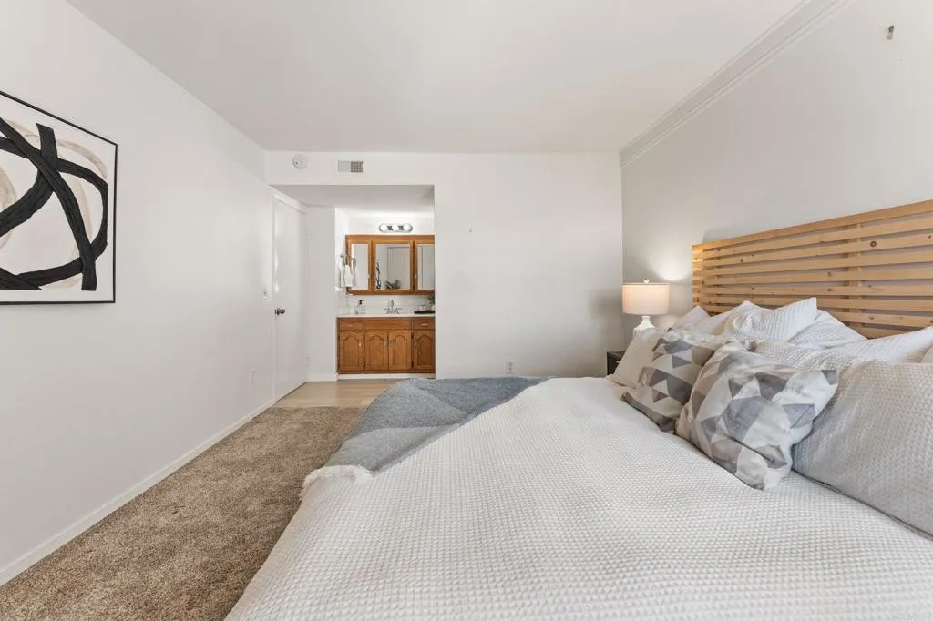 https://cdn.realtyfeed.com/cdn/127/306751841/c822bba4ab9bfd7534765e9478d92219.webp