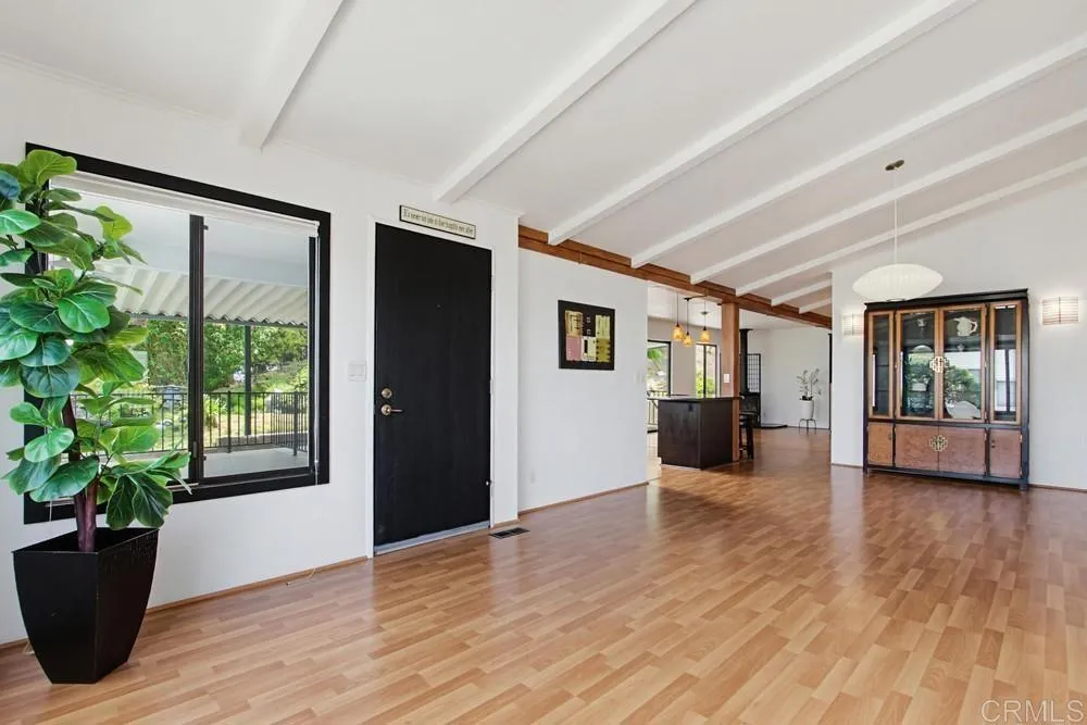 https://cdn.realtyfeed.com/cdn/127/306751861/7041a2a6a118cd887f6ef38037b4dedc.webp