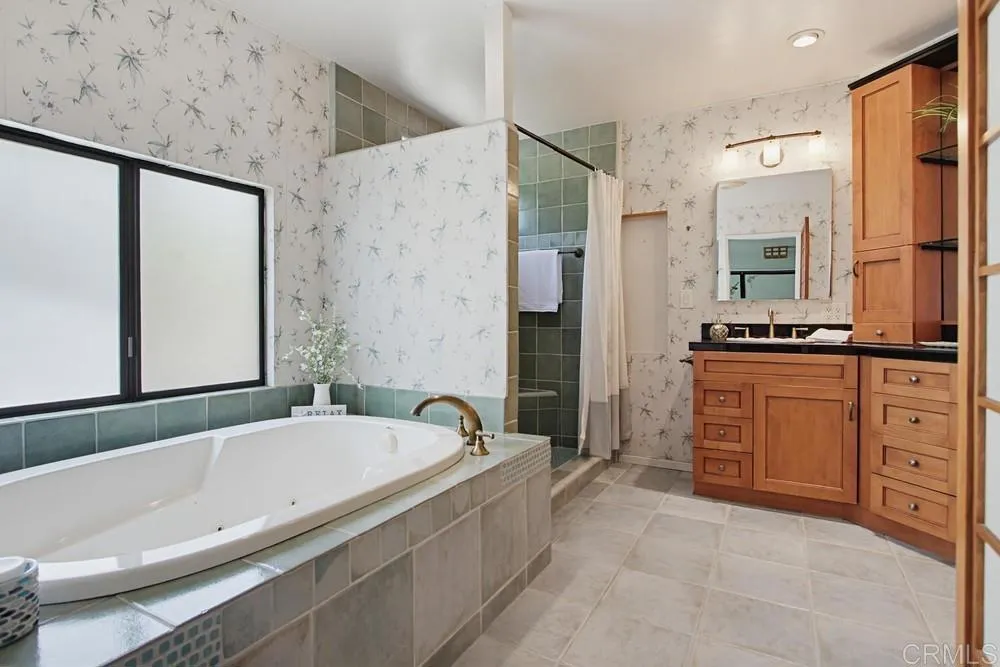 https://cdn.realtyfeed.com/cdn/127/306751861/a42f621df93176140b3df4eb54704c49.webp