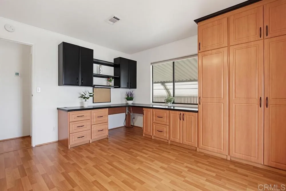 https://cdn.realtyfeed.com/cdn/127/306751861/b4e9b3a655f278b2b08a02f107db3219.webp