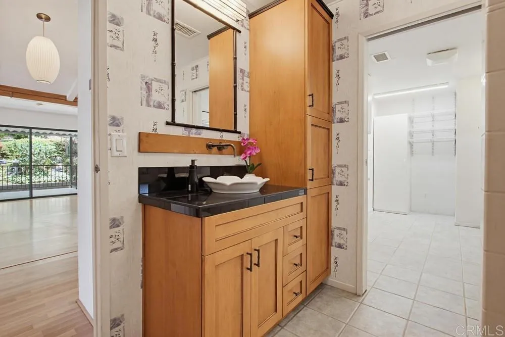 https://cdn.realtyfeed.com/cdn/127/306751861/b803b95c89200444749b622a3b5033e1.webp
