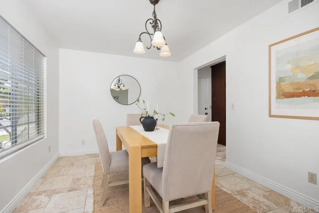 https://cdn.realtyfeed.com/cdn/127/306751880/7f6066683c83444f531850aba297bbd6.webp