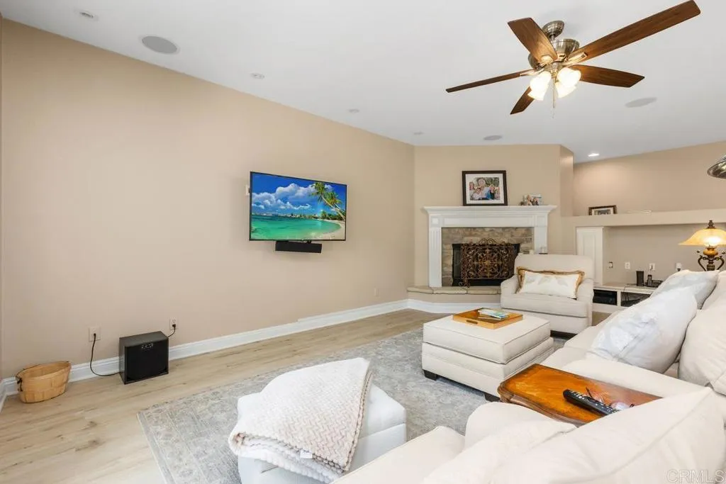 https://cdn.realtyfeed.com/cdn/127/306751883/8b012f8b79747355570349def0eab95c.webp