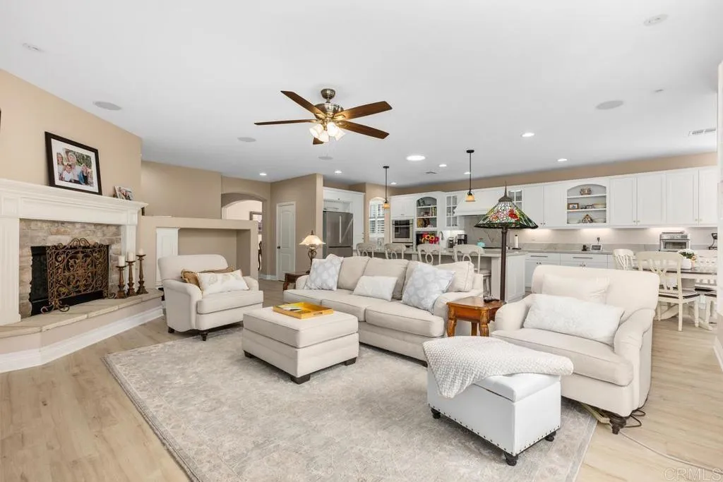 https://cdn.realtyfeed.com/cdn/127/306751883/9f0da2399603173d929080c47fb1620f.webp