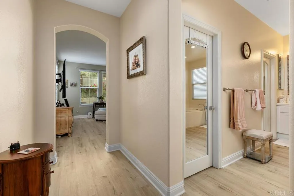 https://cdn.realtyfeed.com/cdn/127/306751883/ab7d1e3e3f409192176976d410dd9da8.webp