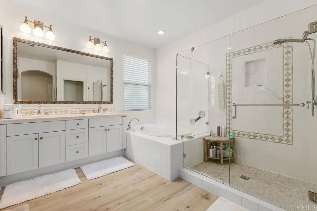 https://cdn.realtyfeed.com/cdn/127/306751883/c9e65df79858c249131f0ae06101a0a5.webp