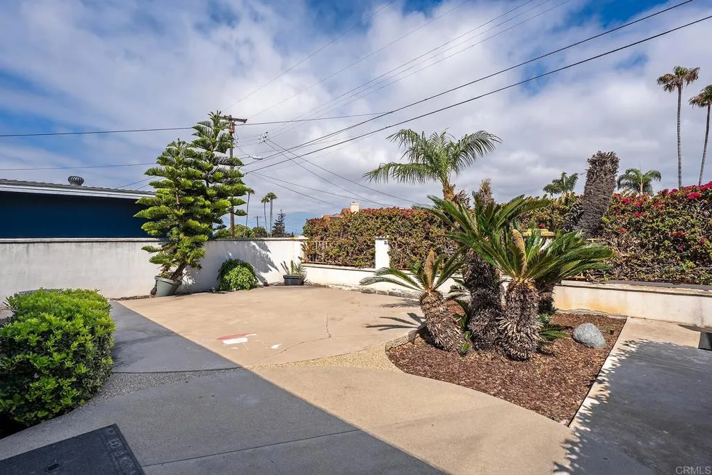 https://cdn.realtyfeed.com/cdn/127/306751884/317f97e88f261a8d78581f3a9a621687.webp