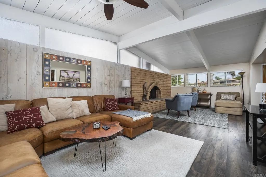https://cdn.realtyfeed.com/cdn/127/306751884/bcadf3c9d0473c9a3dfd45e6b1bc2549.webp