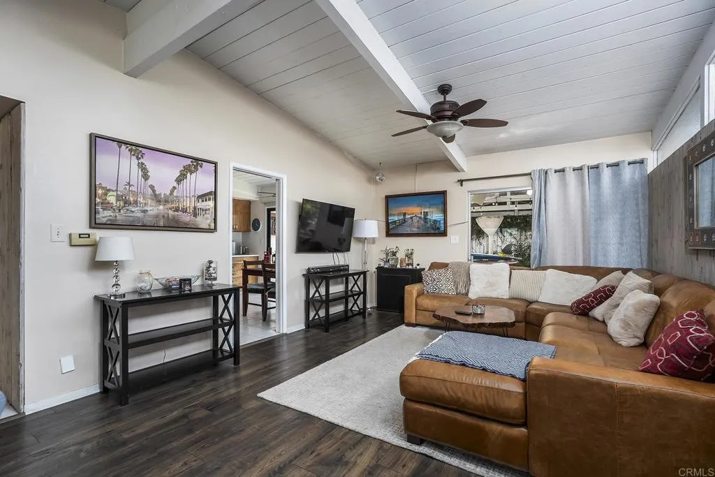 https://cdn.realtyfeed.com/cdn/127/306751884/c6d764232912454e7bde4390235bcc05.webp