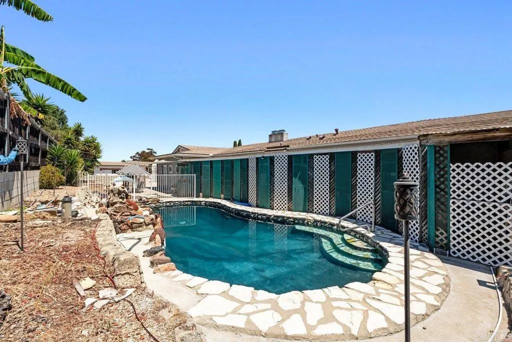 https://cdn.realtyfeed.com/cdn/127/306751937/3537cd7c8e983edf45bdadb0d2f339fb.webp