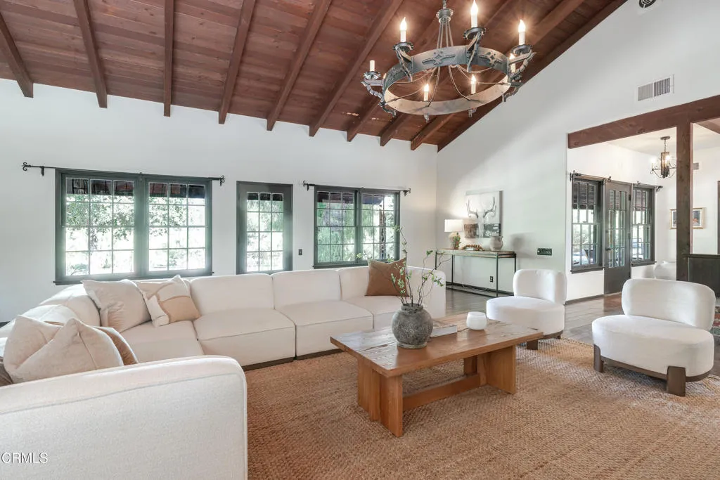 10400 Mcbroom Street, Los Angeles, CA 91040 - Photo 4 of 35, Los Angeles, CA