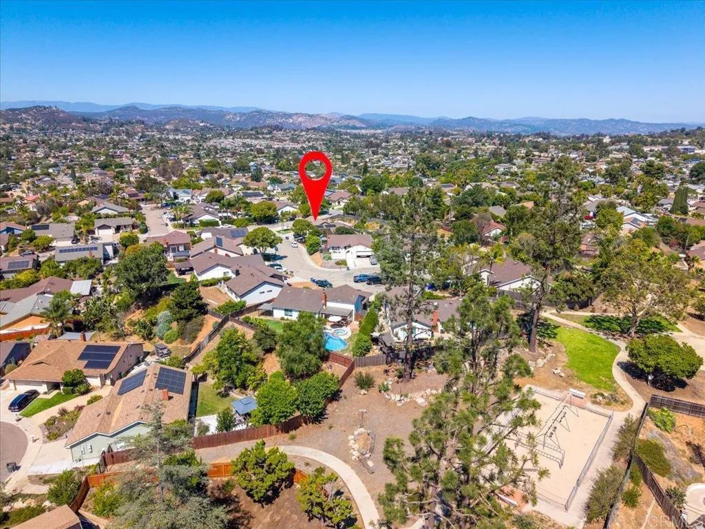 https://cdn.realtyfeed.com/cdn/127/306751965/1a9b074f338b55559c9a4c71f18e6ced.webp
