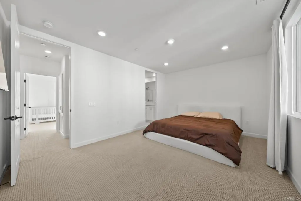 https://cdn.realtyfeed.com/cdn/127/306752086/94097a2ea3c555018bb4832e834668df.webp