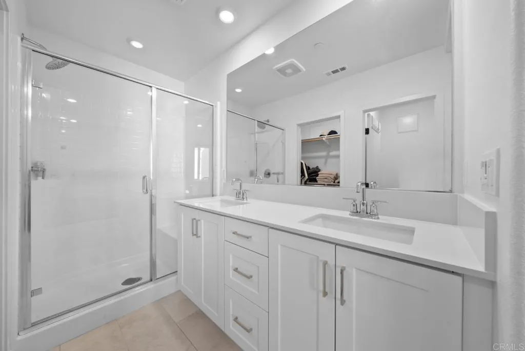 https://cdn.realtyfeed.com/cdn/127/306752086/98e2ba2b38447084a117b32c1daef259.webp