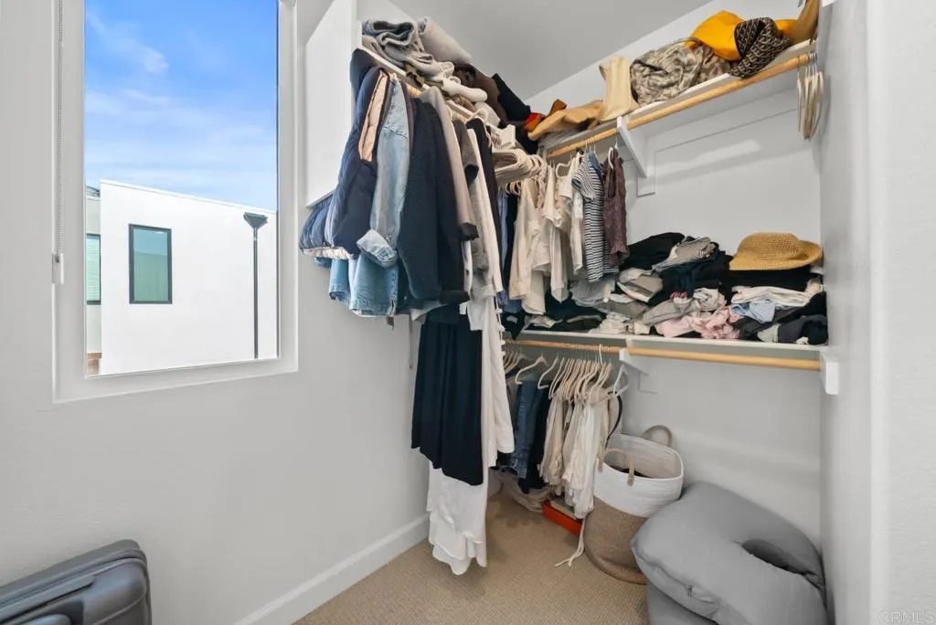 https://cdn.realtyfeed.com/cdn/127/306752086/f83a90efe4c3a58de81bd27b7c65aefd.webp