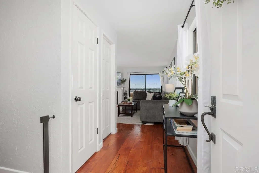 https://cdn.realtyfeed.com/cdn/127/306752153/6edcc07627434be9e90f09889ef7b496.webp