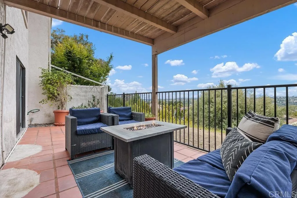 https://cdn.realtyfeed.com/cdn/127/306752153/d9a2064e7c11efc4198bba2ebe06007a.webp