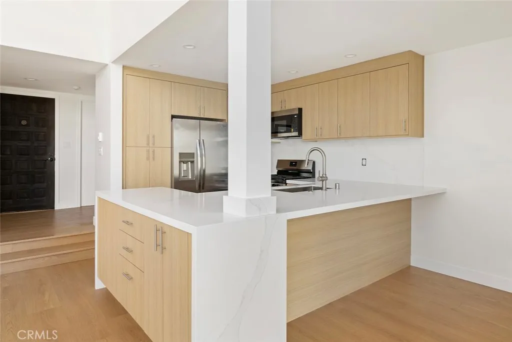 1007 S. Catalina Avenue Unit 106, Redondo Beach, CA 90277 - Photo 5 of 29, Redondo Beach, CA