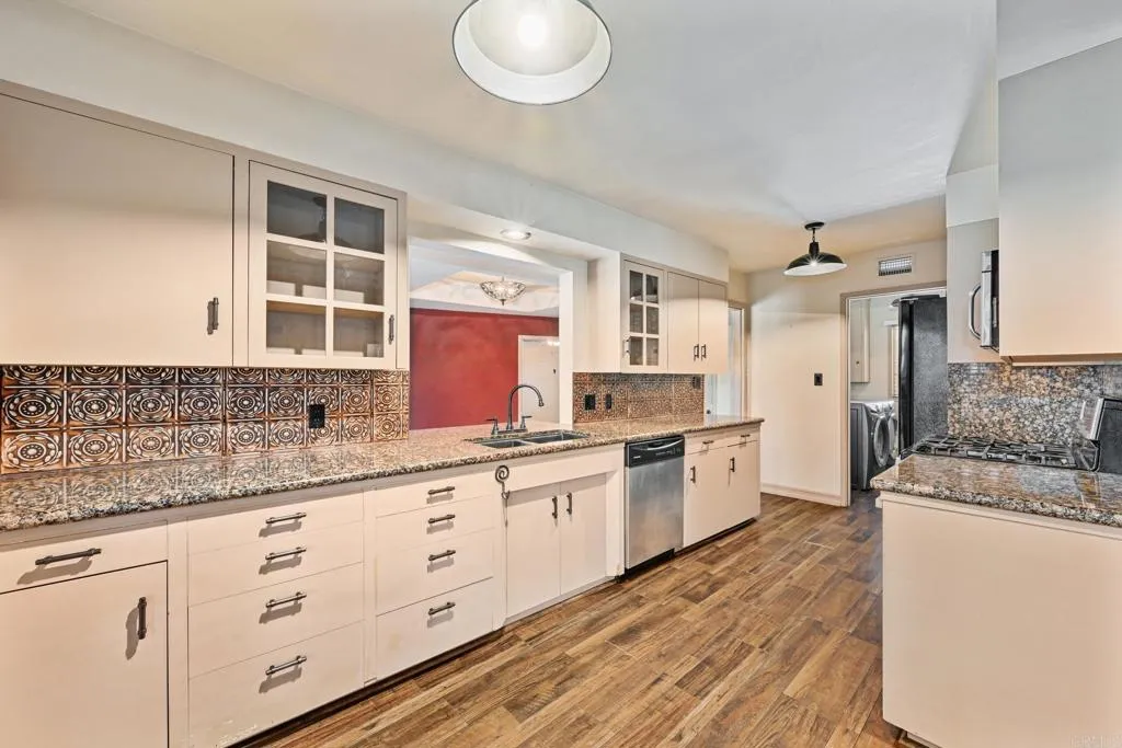 https://cdn.realtyfeed.com/cdn/127/306752162/19b372fa0d42fe411a243f35a7364750.webp