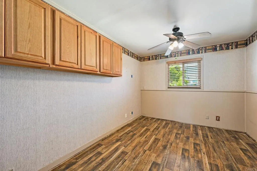https://cdn.realtyfeed.com/cdn/127/306752162/45dd16ef67a5bfefcbd56e370bc27522.webp