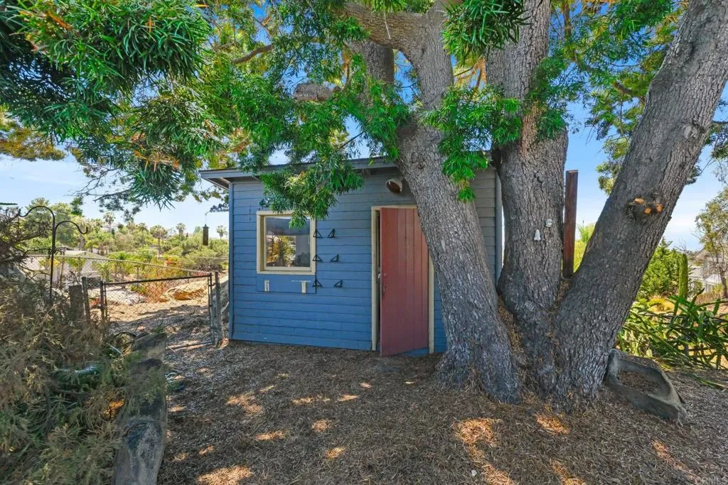 https://cdn.realtyfeed.com/cdn/127/306752162/570a5d41621a92f92ba308b469a3a7fa.webp