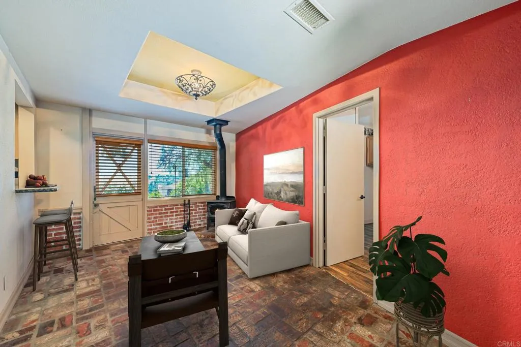 https://cdn.realtyfeed.com/cdn/127/306752162/64d31fbaf87d549c772825a2570f994e.webp