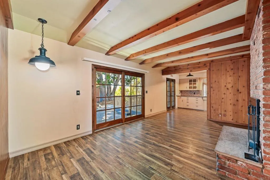 https://cdn.realtyfeed.com/cdn/127/306752162/a28ba1c8810e3b12d9ac84b0977e572a.webp
